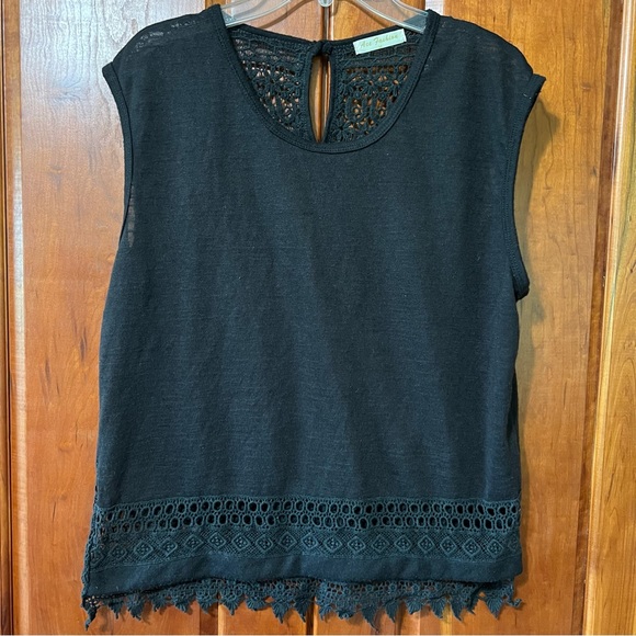 ace fashion Tops - Ace Fashion Black Lace Trim Sleeveless Blouse